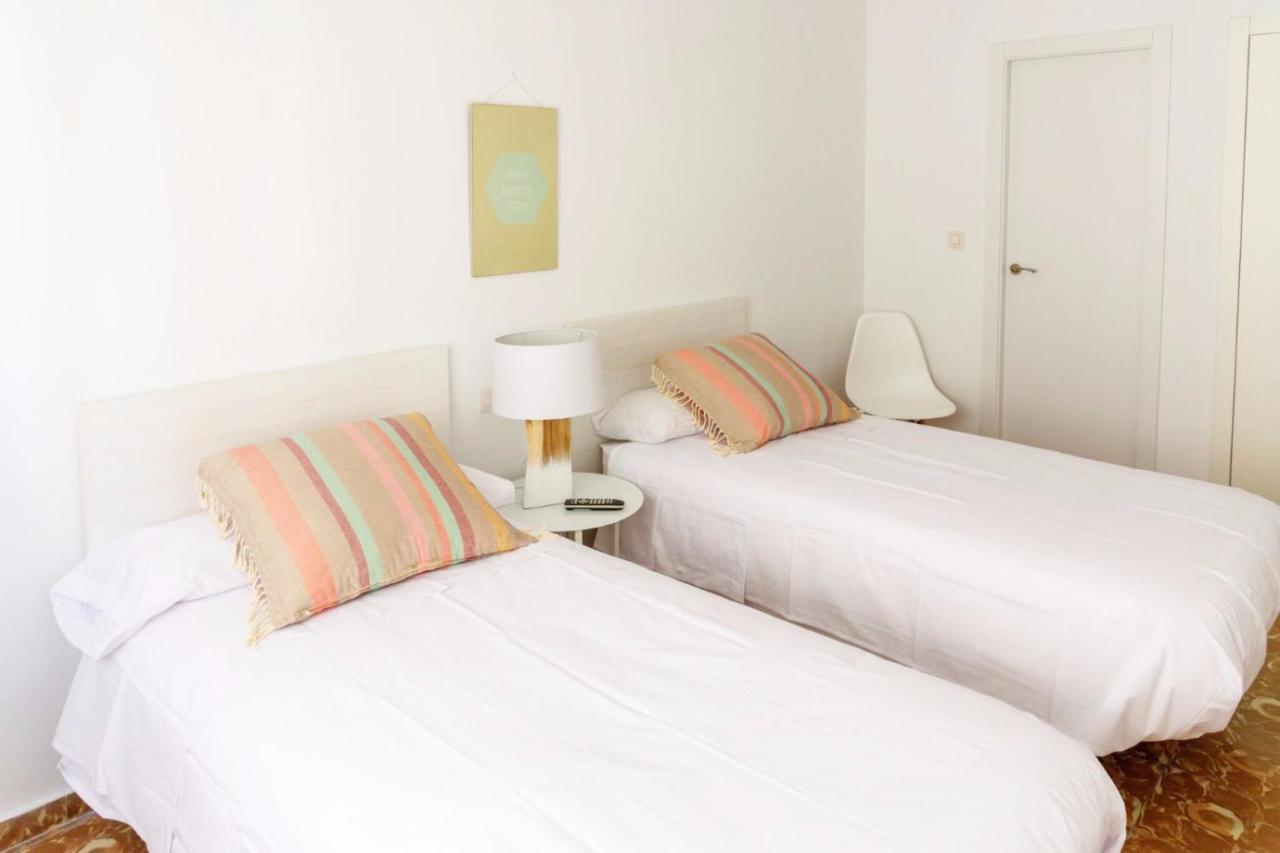 Hostal Beni ベニカシム エクステリア 写真